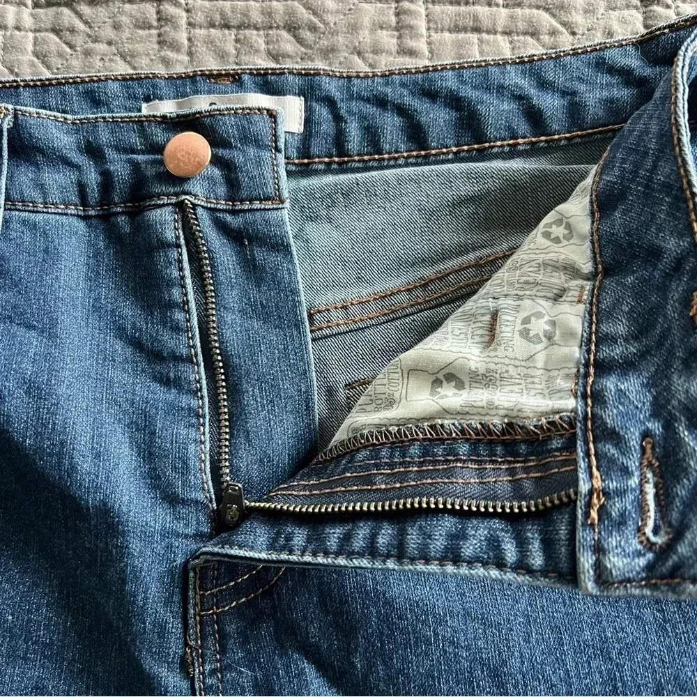 Refuge Denim Jean Shorts Frayed Hem Stretch‎ Size 10 Festival